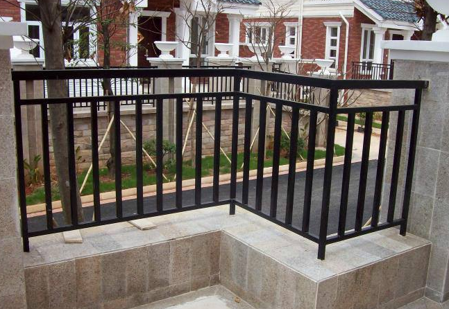 陽(yáng)臺(tái)防護(hù)網(wǎng)